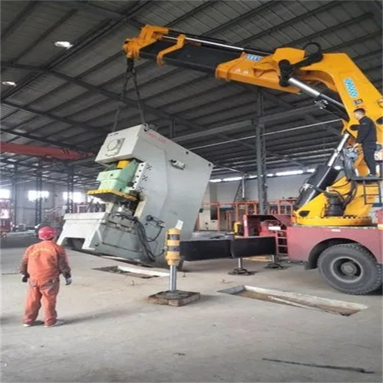 和县80吨折臂吊车出租附近电话